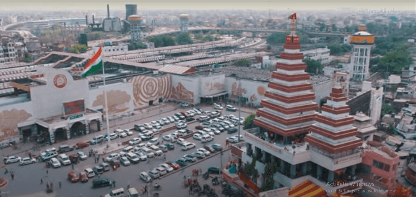 पटना महावीर मंदिर का बाहरी दृश्य