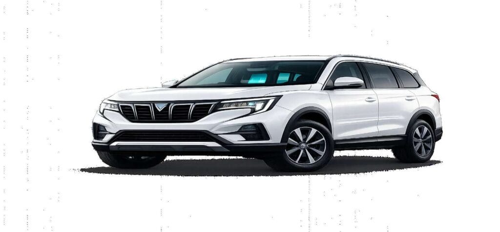 Mahindra XUV 7XO white color 3/4 side profile isolated background